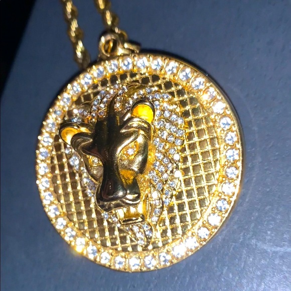 Saks Off 5th 18K Gold Lion Head Pendant Necklace - Picture 2 of 4